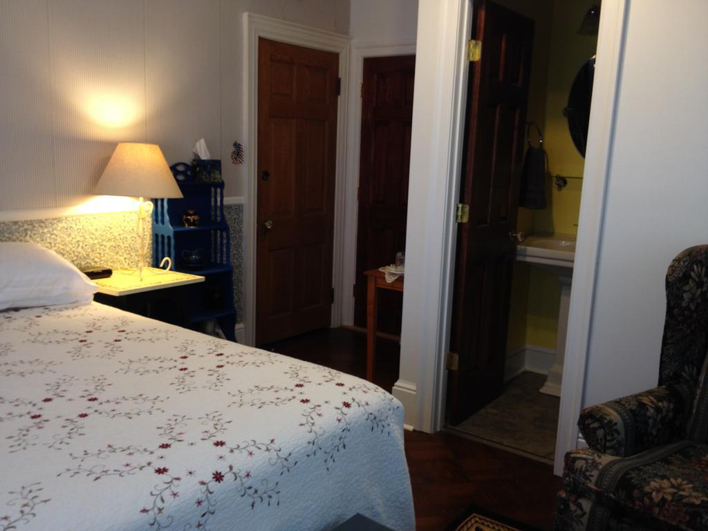 Red Lion Bed & Breakfast Extérieur photo